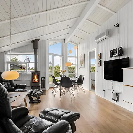 Lovely In With Sauna הדרסלב